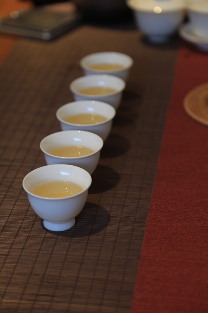 2017老班章古树圆茶头春