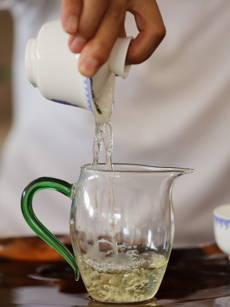 易武曼撒古树茶口感特点插图4 易武曼撒